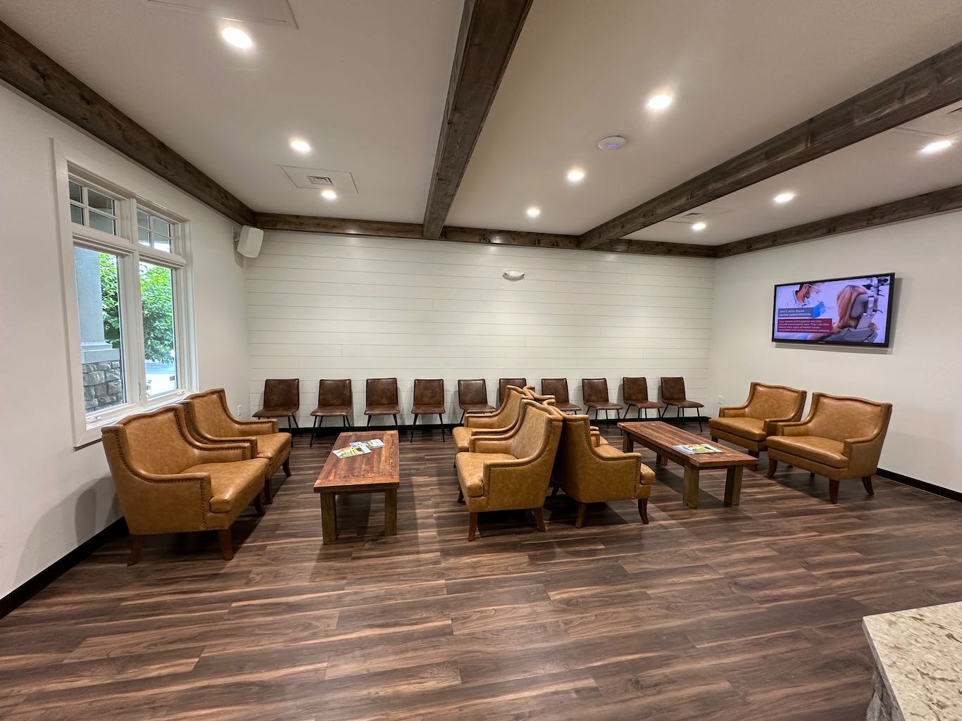 Comfortable waiting room at Harrison Family Dentistry in Chattanooga, TN